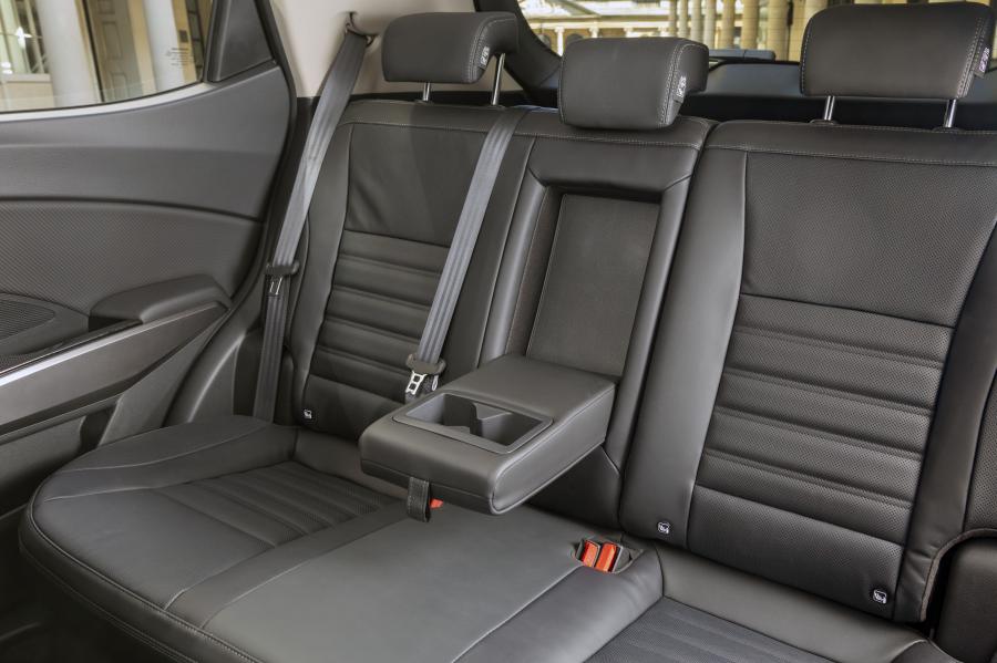 Интерьер SsangYong Tivoli Ultimate 2020 года  (UK) (фото 61 из 63)